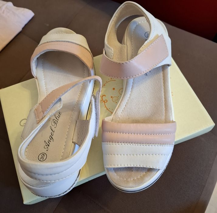 Sandale de piele mărimea 39