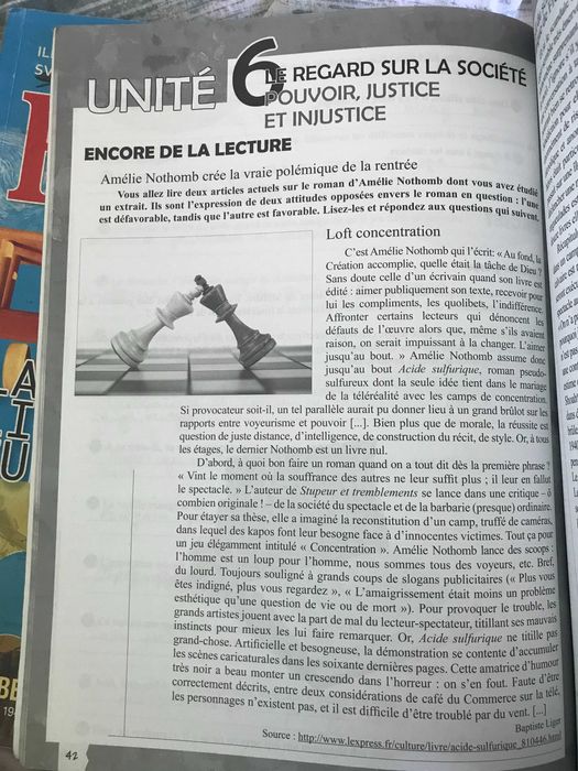 Учебници по литература на френски език