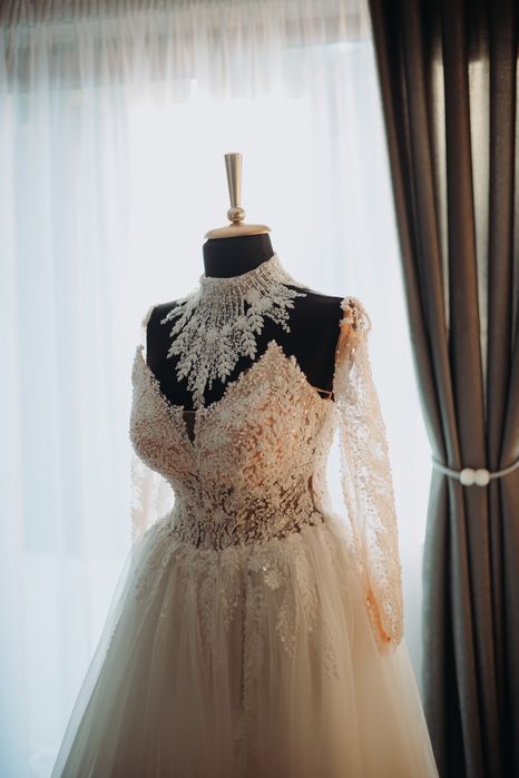 Vand rochie mireasa