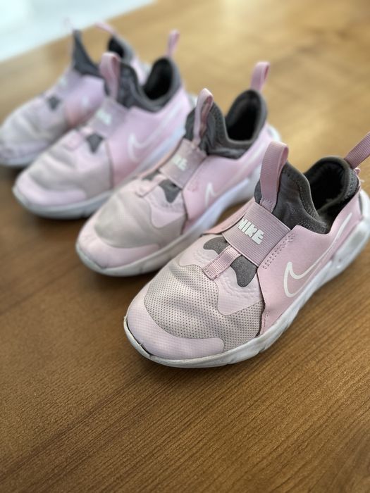 Кроссовки найк оригинал.