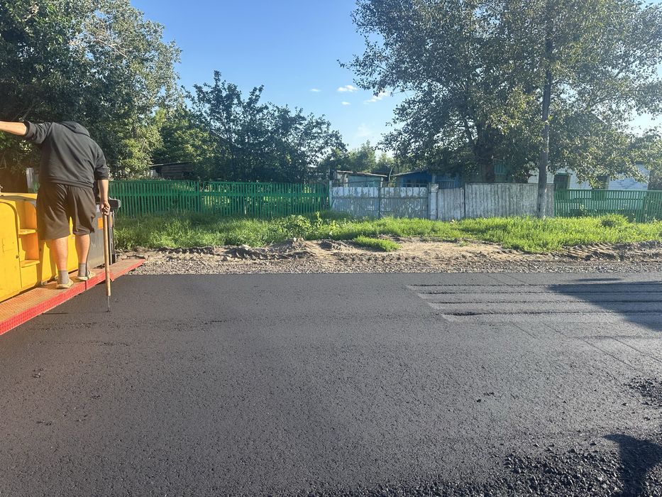 Сдам в Аренду асыальтоукладчик и 2 катка.