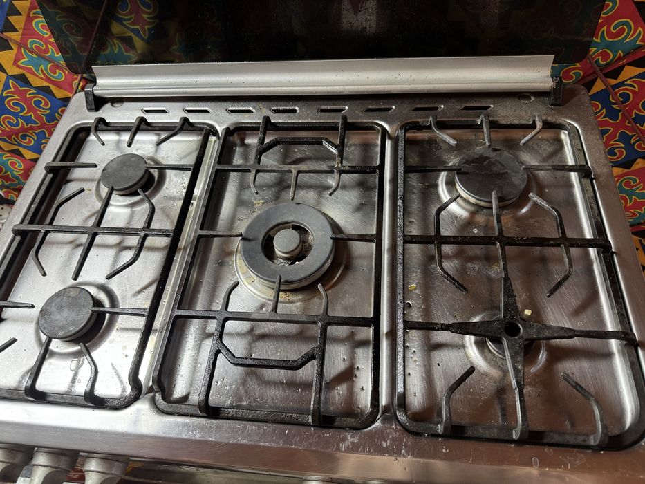 продам газовую плиту