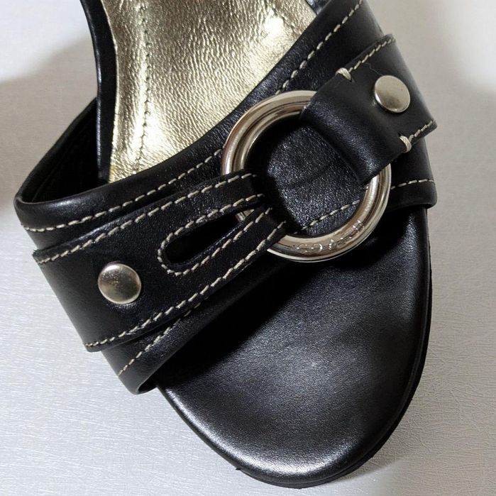 Легкие туфли от бренда