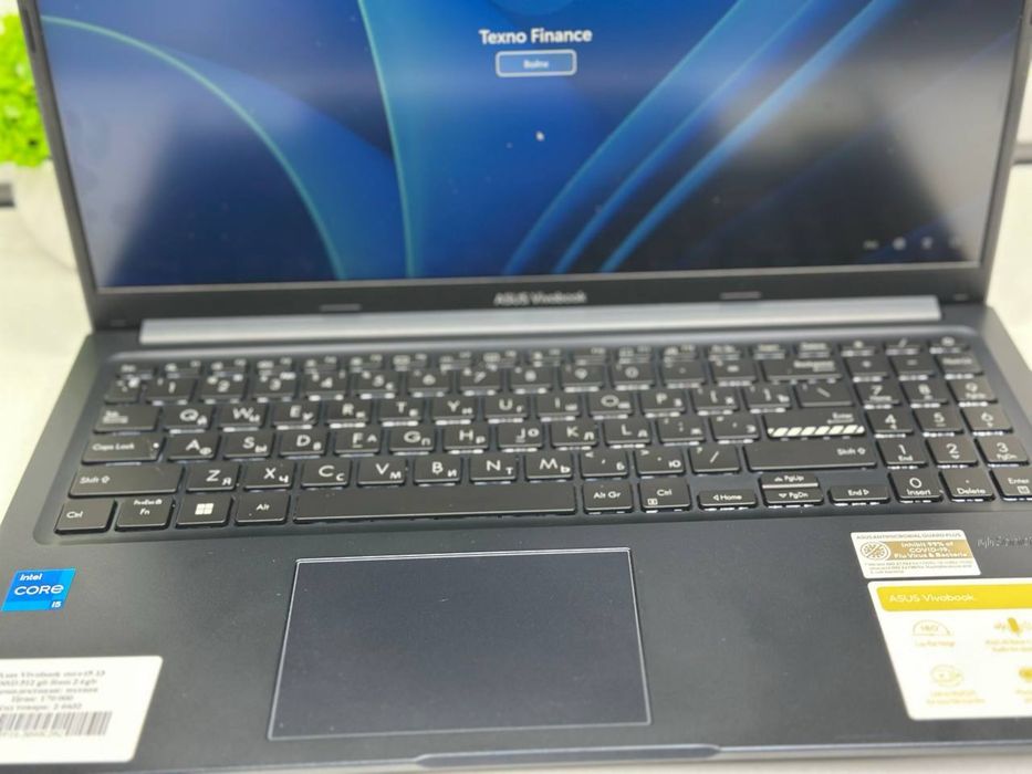 Asus Vivobook core 15-13