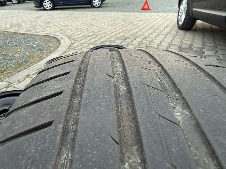 2бр. Летни Гуми С Борд 215/60R/17 -VREDESTEIN- DOT:0322 *40€ за 2бр. *