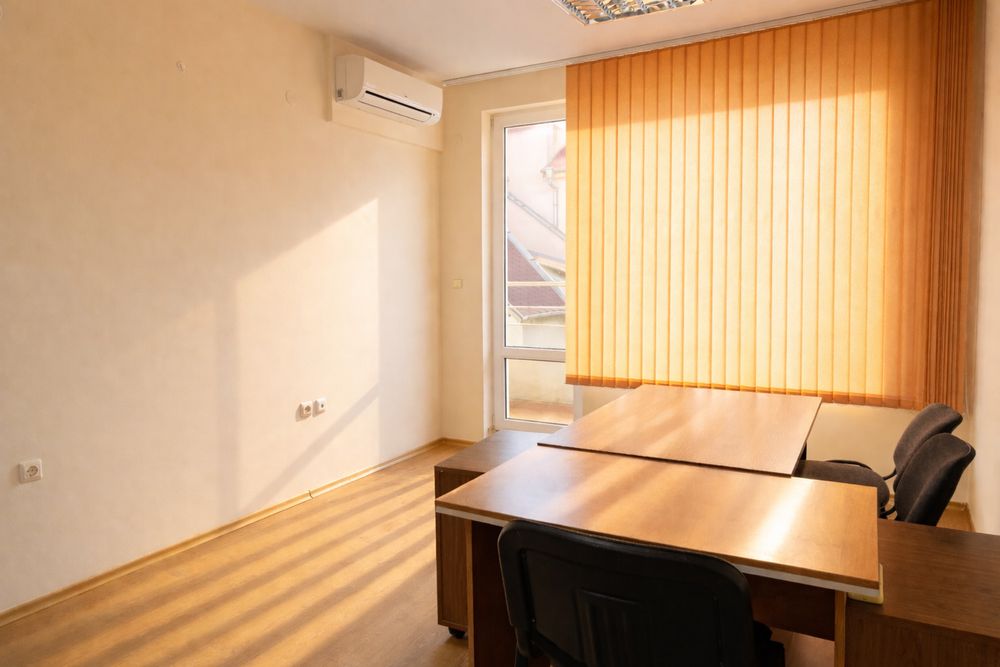 Офис под наем // Отец Паисий