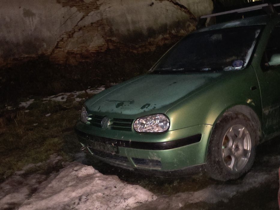 Vând/dezmembrez golf 4 ,motor 1.9 sdi .