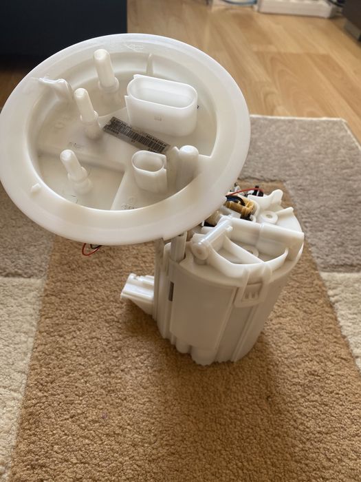 Pompa motorina bosch  audi  a4 ,a5,a6  2.0 TDI