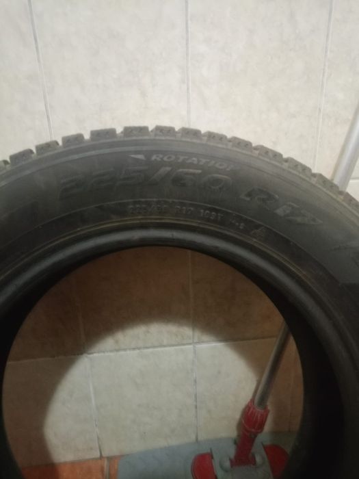Продам зимние шины 17 размер
