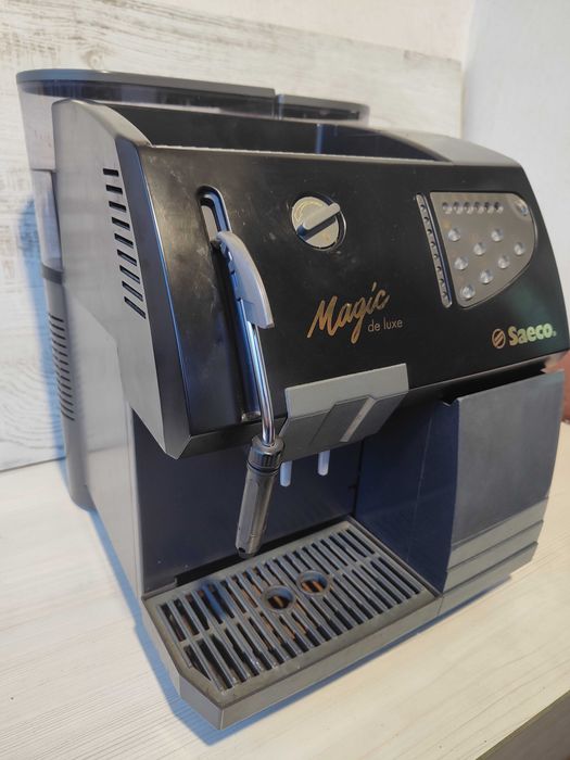 ГАРАНЦИЯ ! Saeco MAGIC De Luxe / Кафеавтомат - робот
