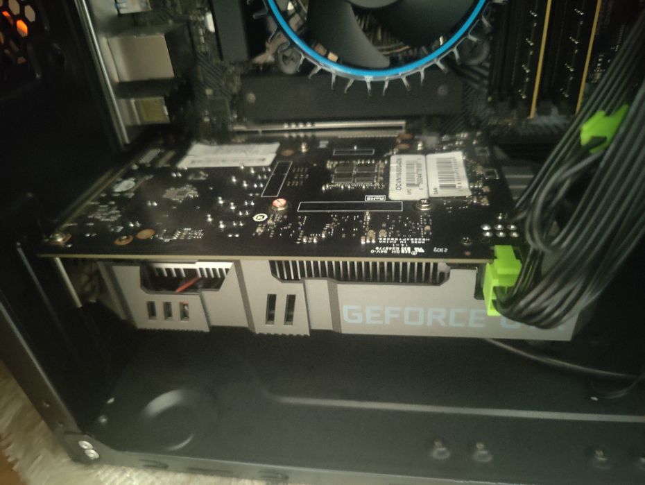 Продам OCPC GeForce GTX 1650 4GB GDDR6