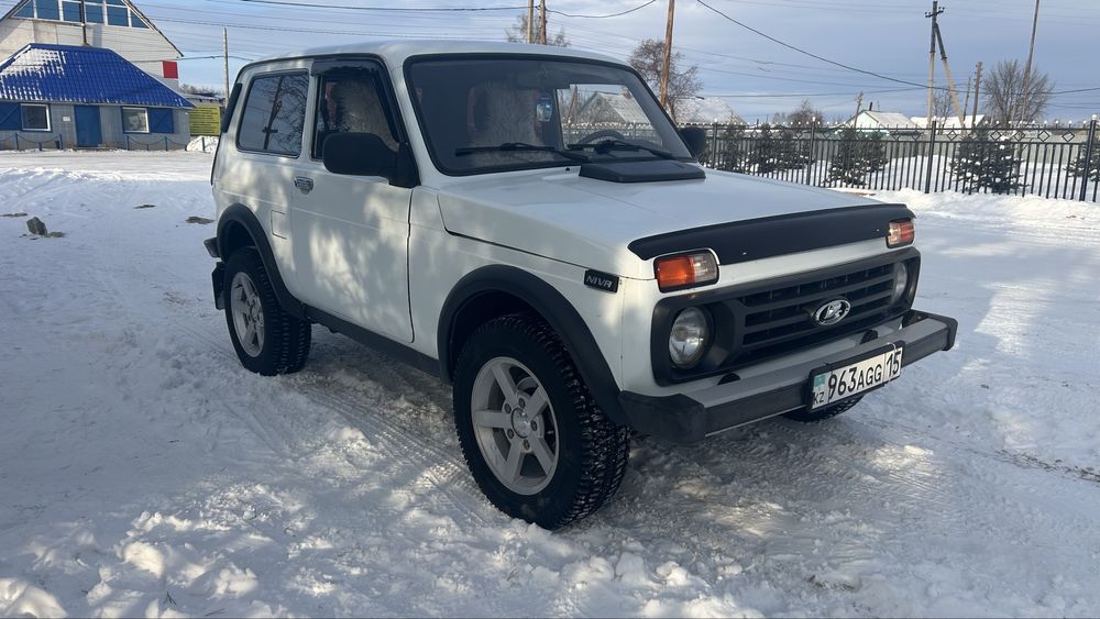 Продам автомобиль Нива