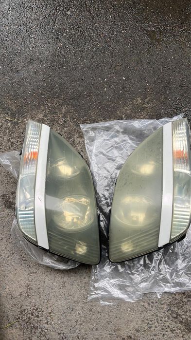 Фары от Lexus RX300 / Toyota Harrier