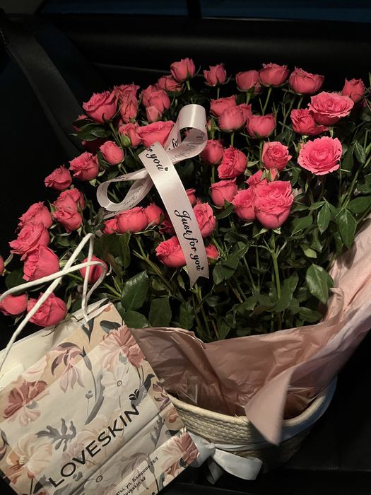 Продаю букет кустовых роз