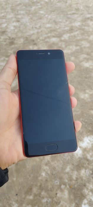 Meizu 7 pro с экраном взади
