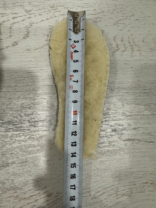 Продам ботинки детские