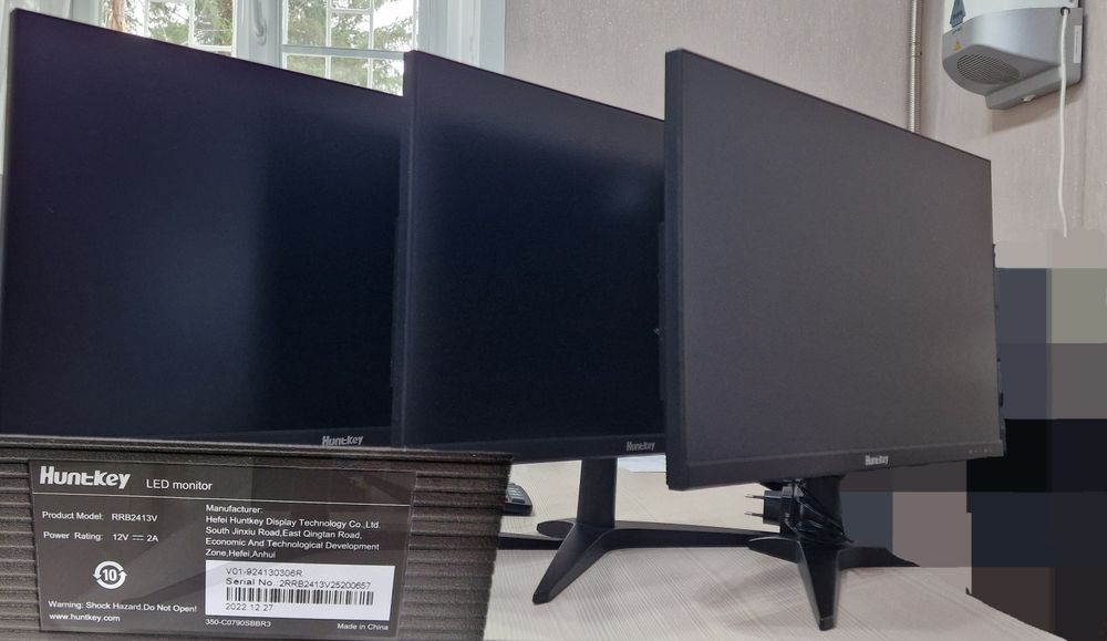 Продам мониторы в хорошем состоянии