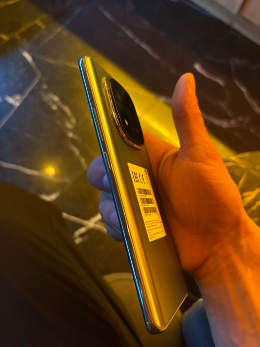 Продам Xiaomi Redmi Note 14 pro+ 5g 256gb