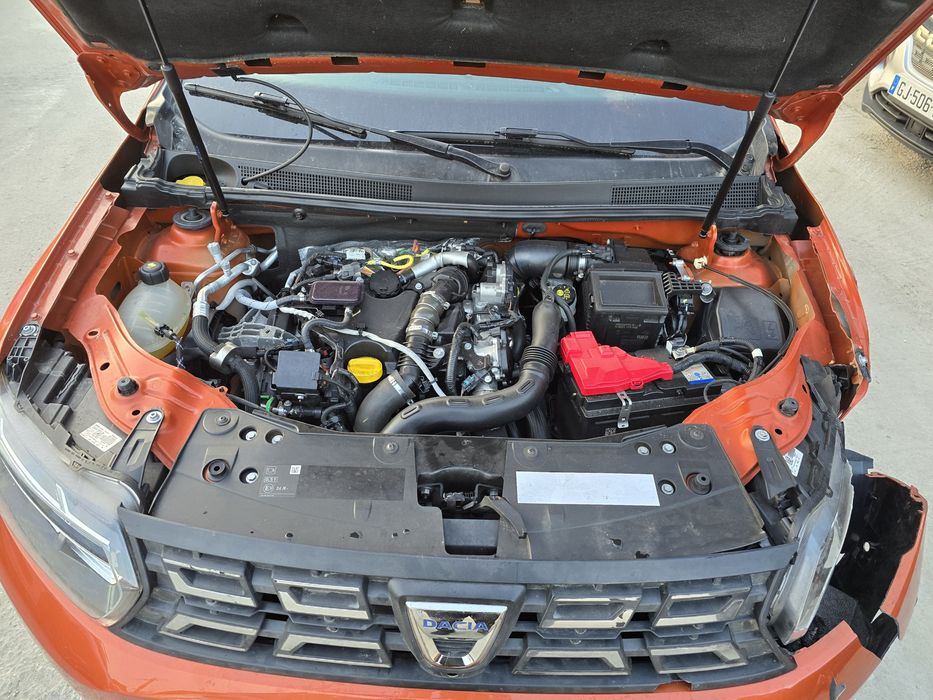 Dacia Duster 4x4 2022 1.5 dci 42.000 km full  Avariat Lovit