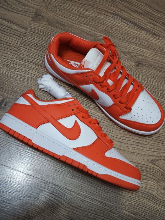 Nike Air Jordan 1 orange