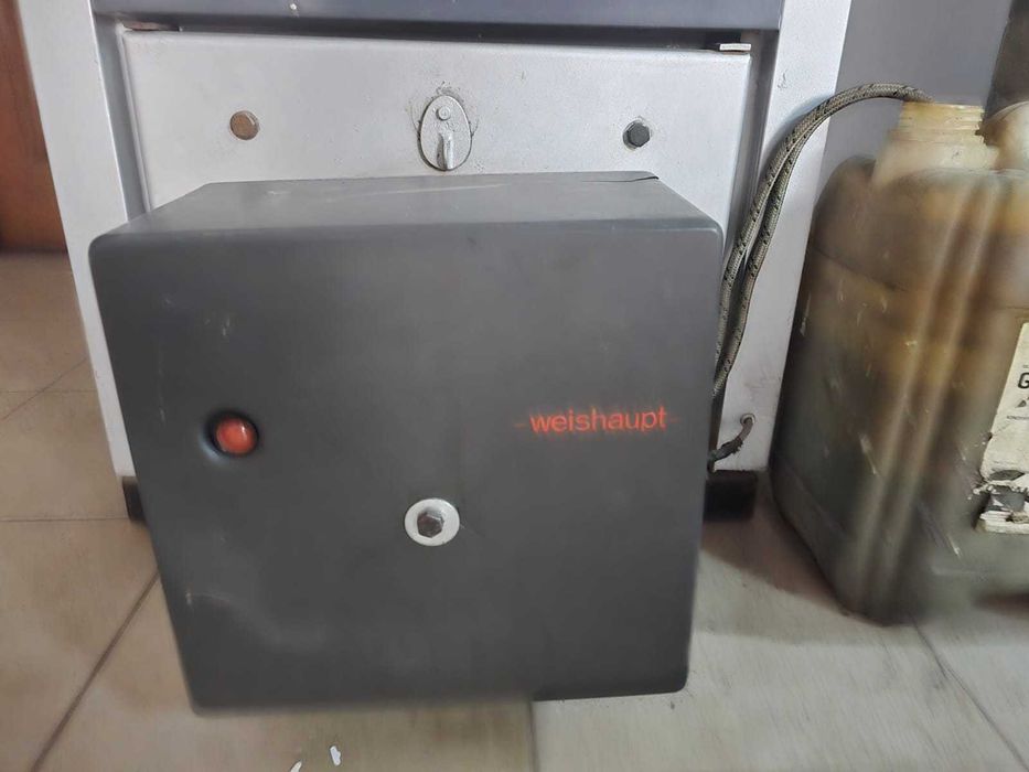 De vanzare centrala pe combustibil lichid 30KW cu injector