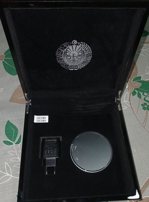 Uzmobile premium telefon