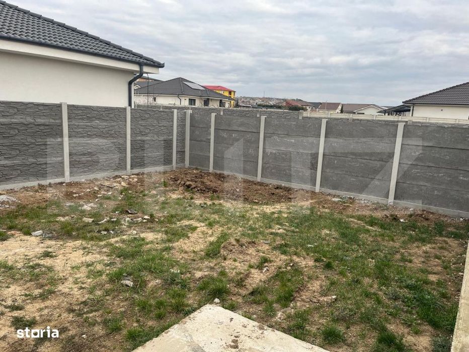 Casa individuala Oradea, zona linistita, cu gard imprejmuire din placi