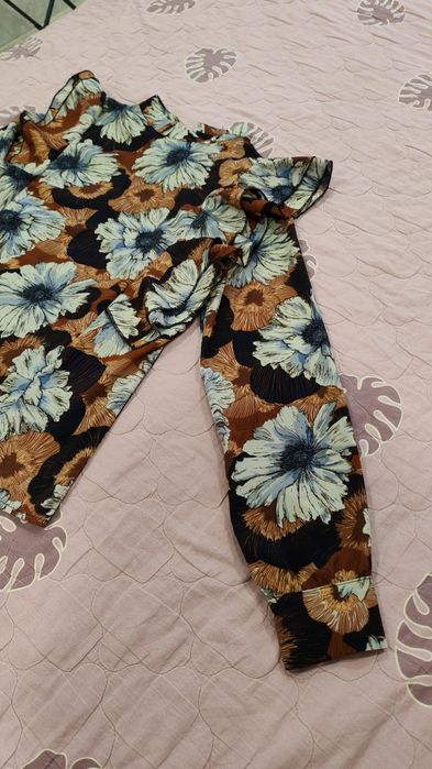 Нарядная блузка с воланами