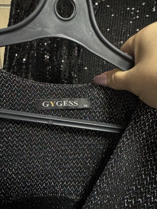 Вечерние платья