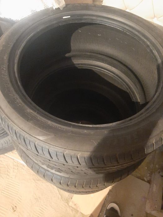 Жаздық балон тәір жағдайда 4 штук комплект .235/45/18 . 
Цена.60к