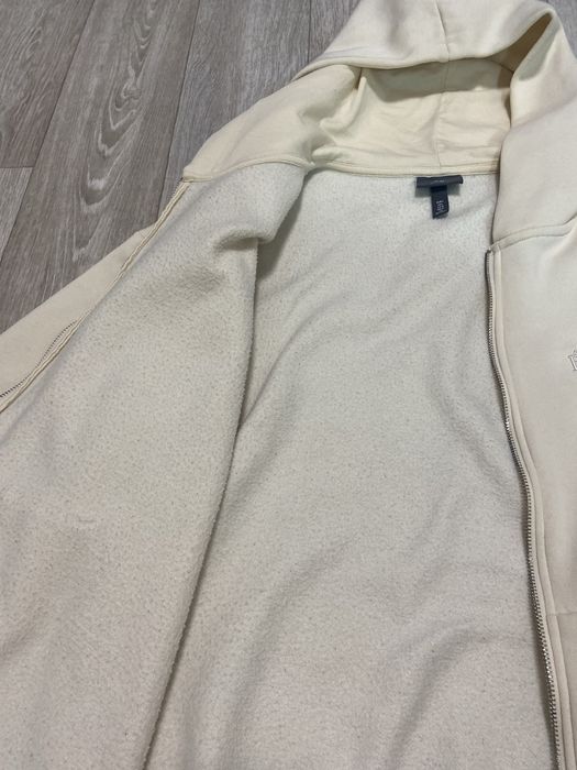 Зипка H&M.