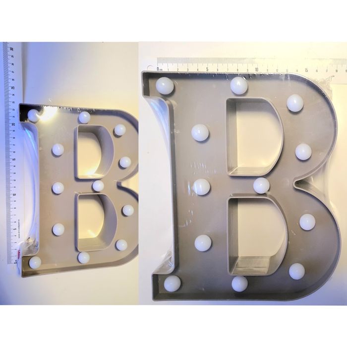 Litere volumetrice, plastic, lumina LED, baterii