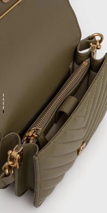 Pinko цвят маслина