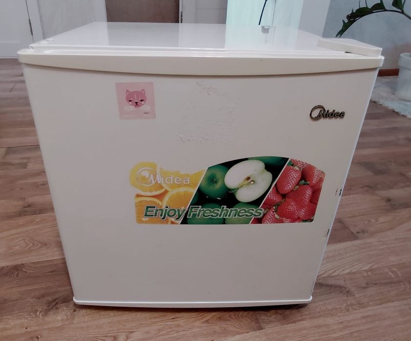 Продам холодильник