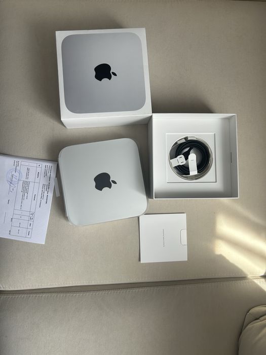 Apple Mac Mini 2023 MMFJ3 серебристый Неттоп