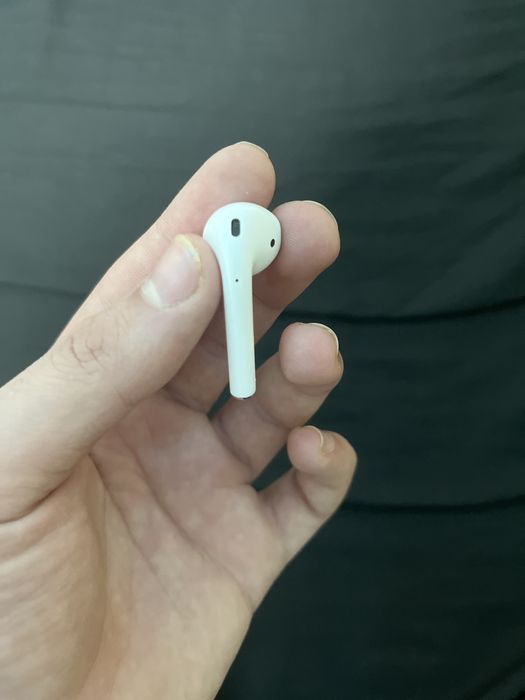 Air pods 2 utilizate de cateva ori