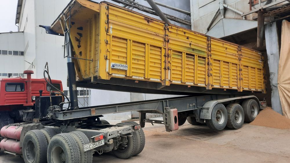 Продаю камаз тягач