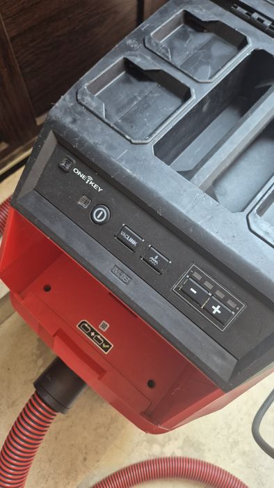 Прахосмукачка Milwaukee M18 ONEF2VC34M