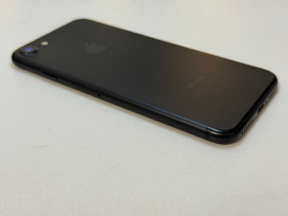 iPhone 7, Black, 32Gb, Liber de retea | Cod - G850