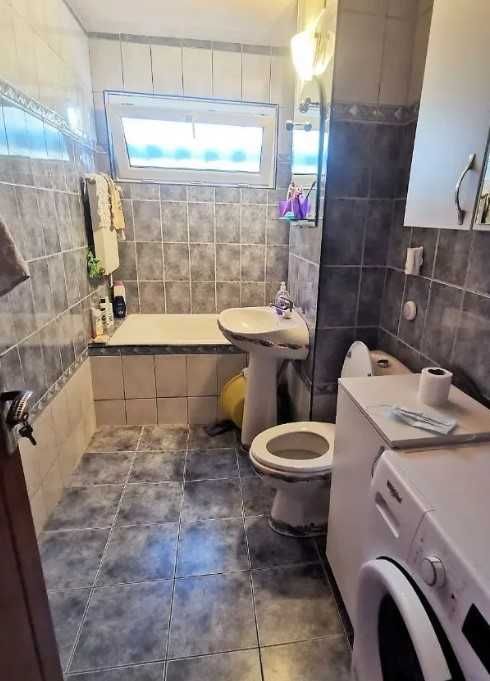 Дава се под наем Тристаен апартамент в Пловдив, Каменица 1 - 72 кв.м за 178.5 € - Снимка #2