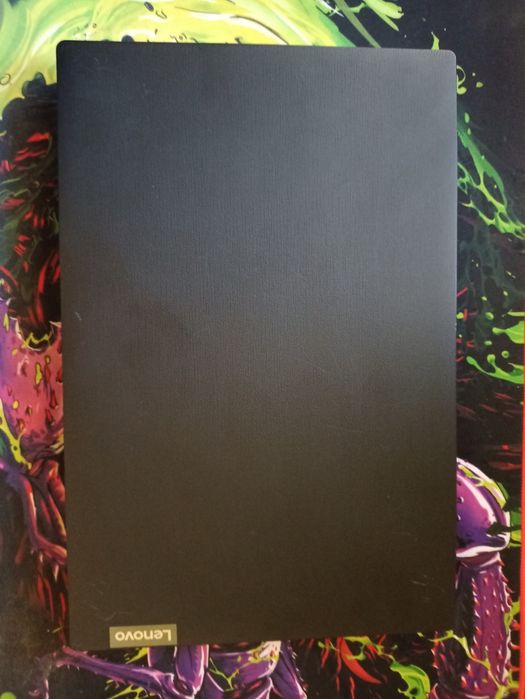 Laptop Lenovo AMD A9-9425, RAM 8gb dd4, ssd 256gb