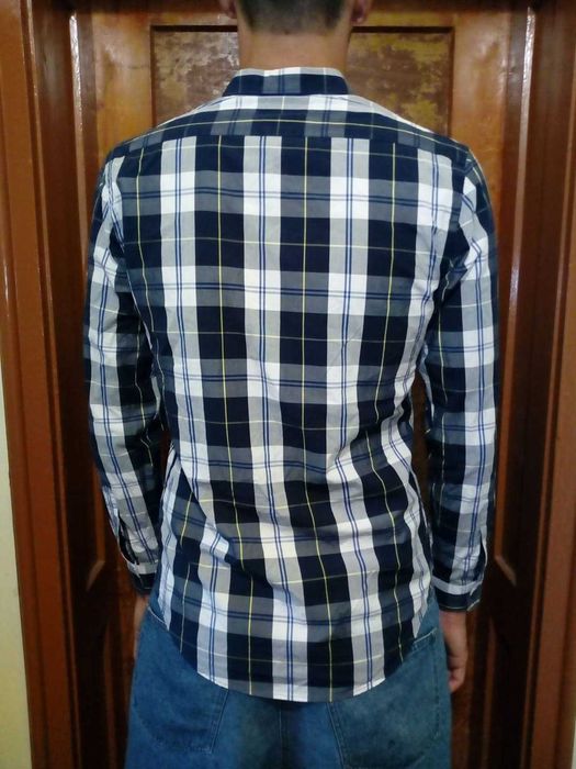 Vans, HUGO BOSS и Zara  - оригинални мъжки и унисекс ризи, като нови!