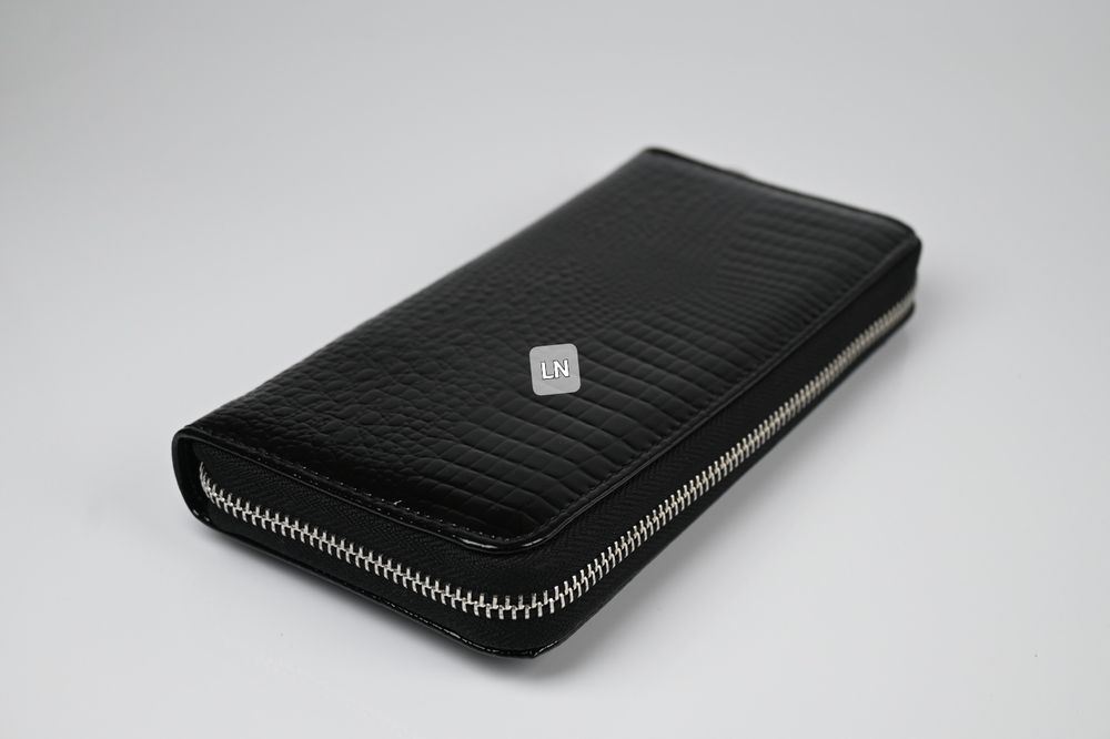 Дамско портмоне естествена кожа, лак