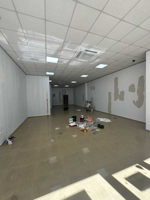 Дава се под наем Магазин в Пловдив, Тракия - 130 кв.м за 1300 € - Снимка #1