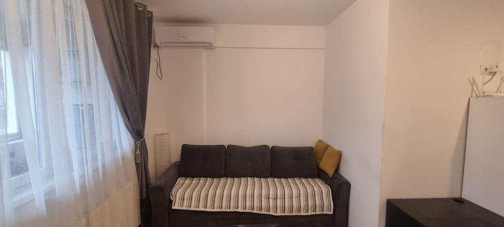 Garsonieră 30 mp + parcare | centrală | balcon închis | Mil