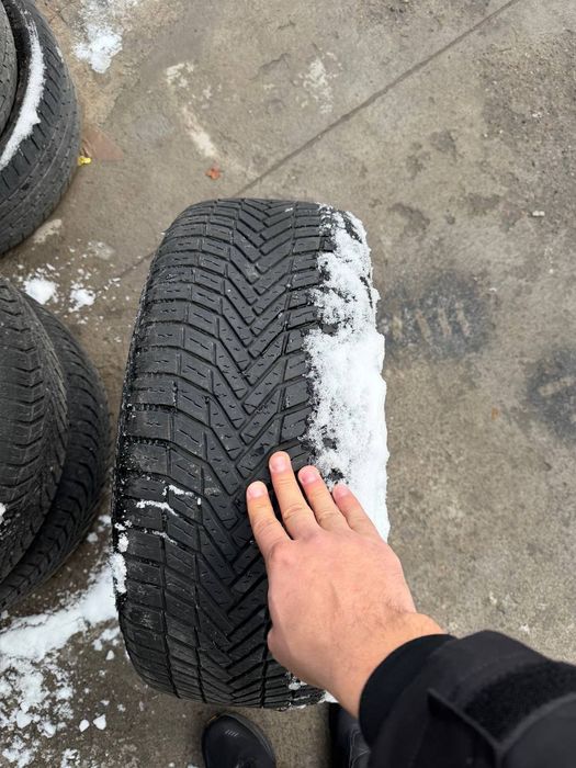 Автошины 225/55ZR17