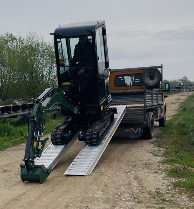 Услуги с мини багер и самосвал