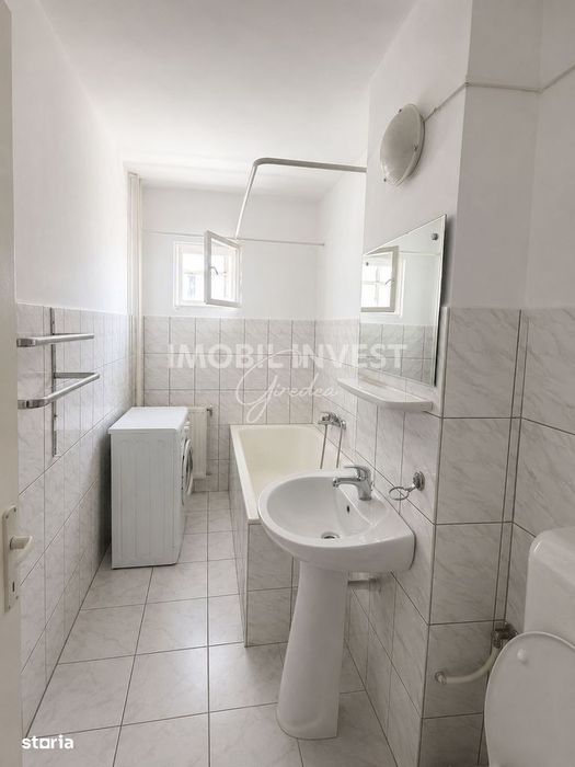 EXCLUSIVITATE! Apartament 2 camere, etaj intermediar, zona Cetate