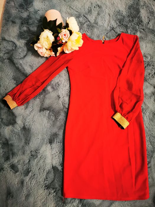 Rochita rosie si neagra