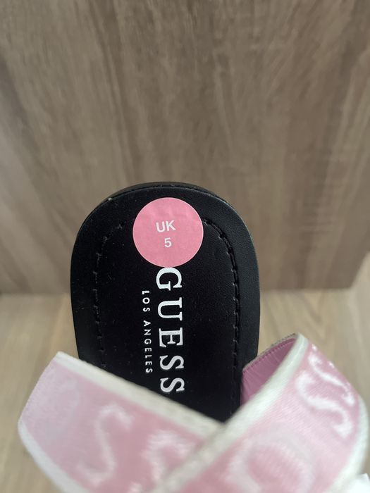 Дамски Сандали Guess